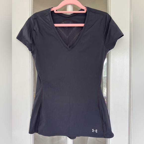 Under Armour Tops - Under Armour Fitted Black Short Sleeve Tee